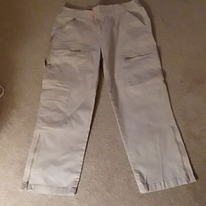 D & G  SPORT ( Dolce  & Gabbana) CAPRI PANTS